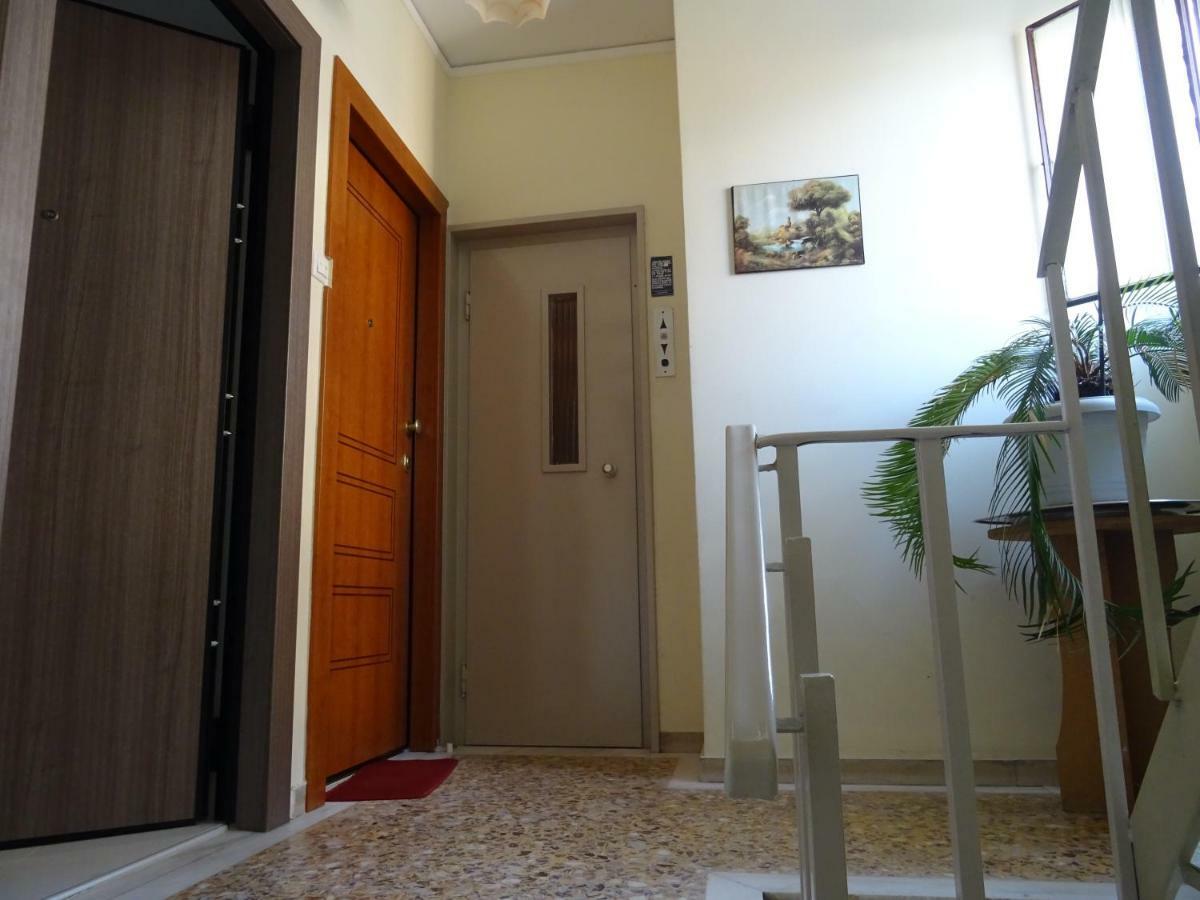 Ferienwohnung Minimal Luxury Near Acropolis Athen Exterior foto
